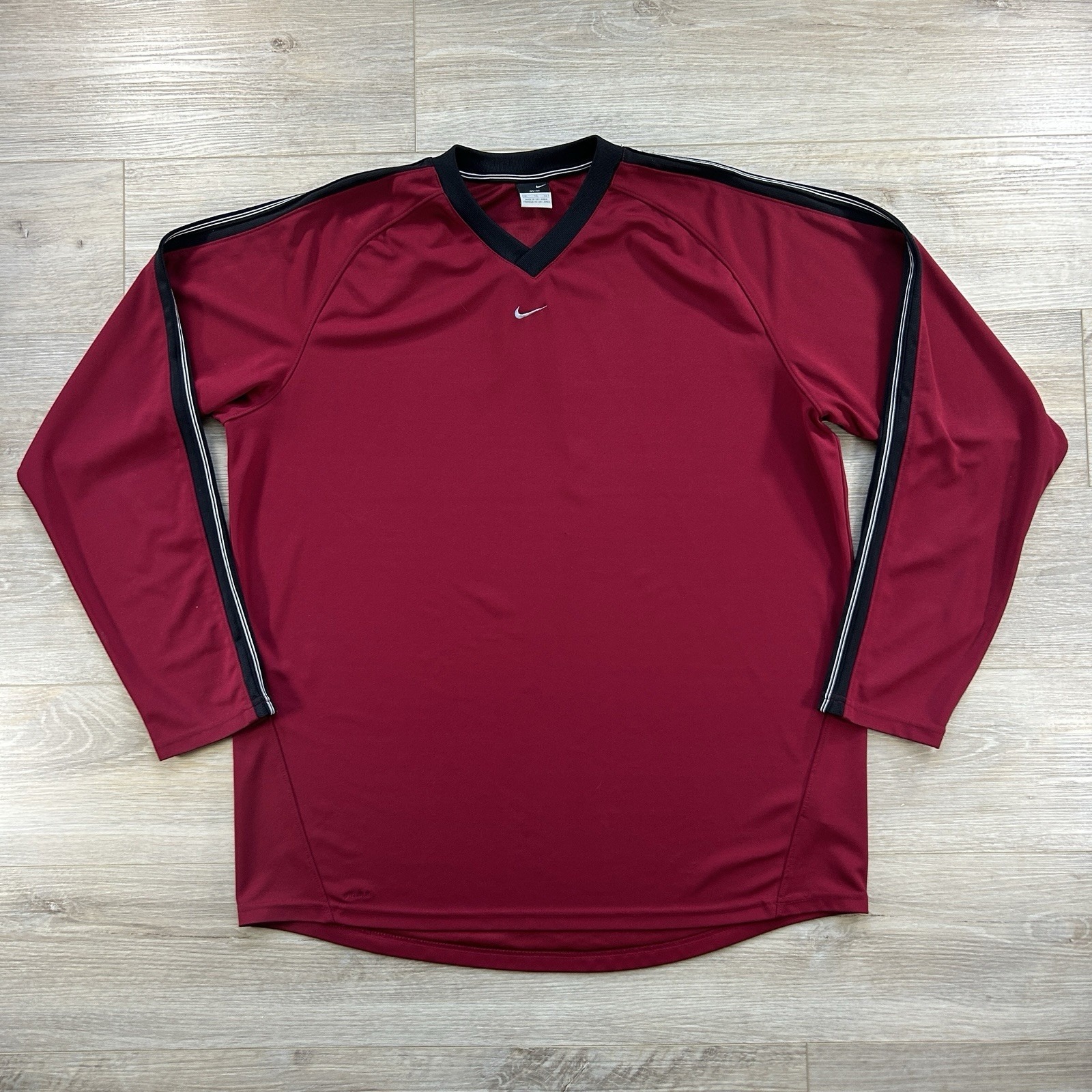 Nike Center Swoosh V-Neck Xl Long Sleeve Dri-Fit Maroon Performance T-Shirt